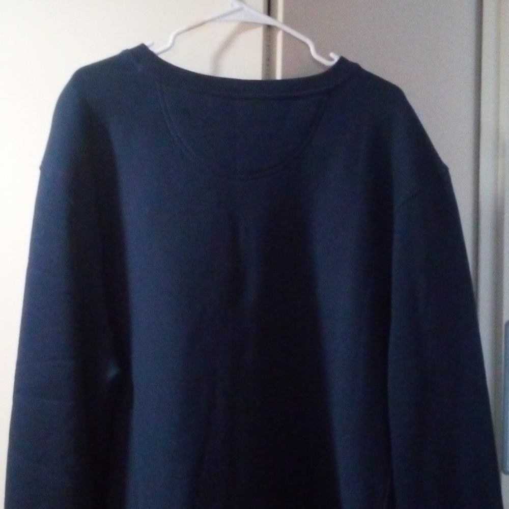 Men's Top - Picture 11 of 12